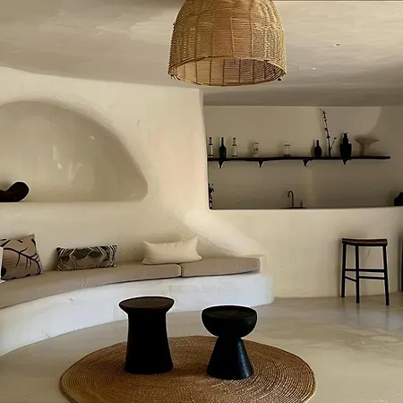 Homeguest With 2 Bedrooms In Megalochori *